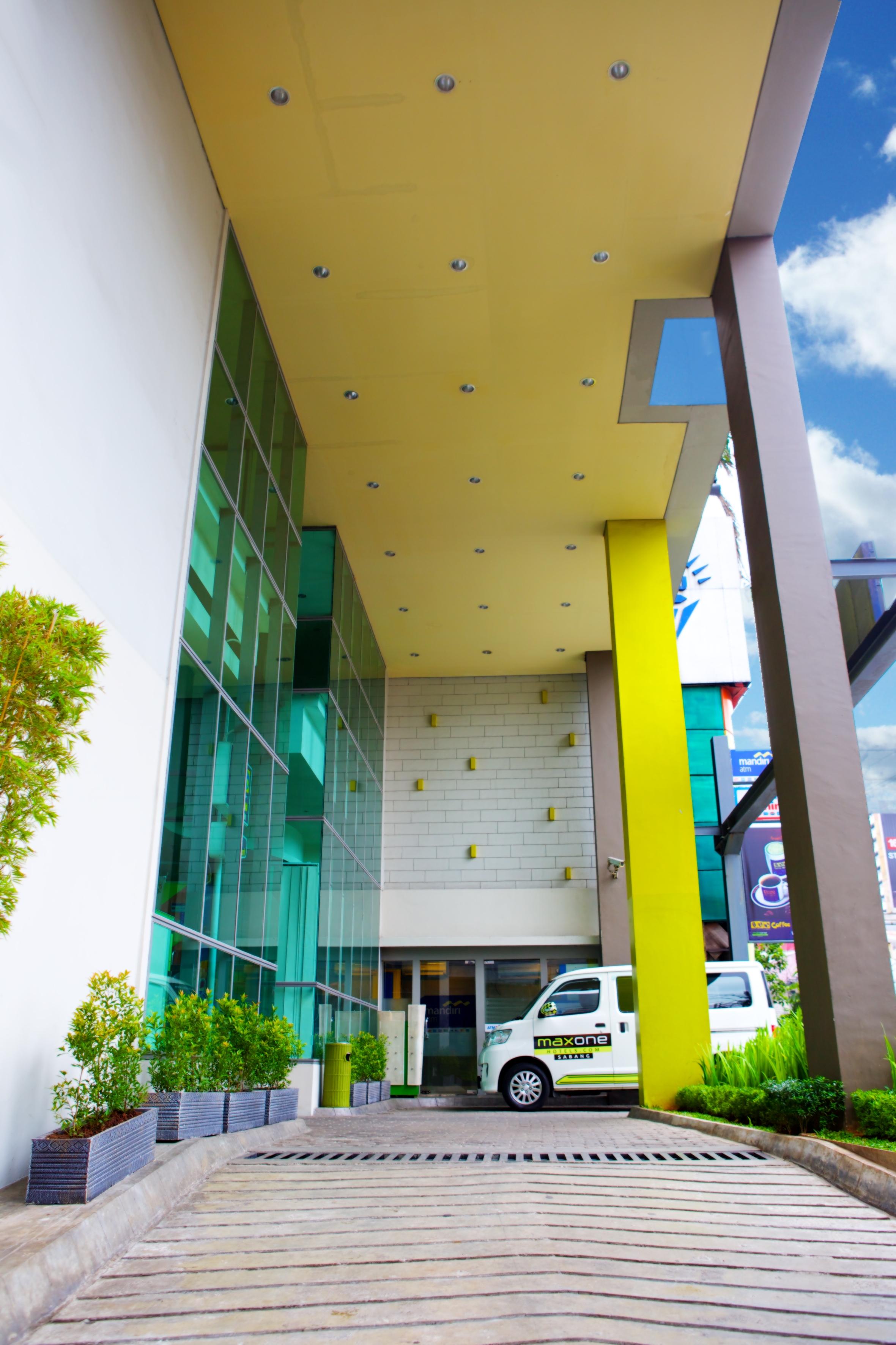 ג'קרטה Maxonehotels.Com At Sabang מראה חיצוני תמונה